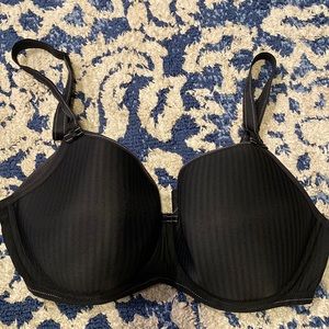 Freya AA1050 style bra in Black 32DDD